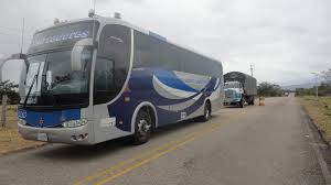  Atracaron a bus de Libertadores que iba para Bogotá. Sujetos armados se subieron y despojaron de pertenencias a 22 pasajeros.