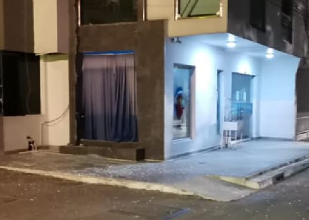  Con artefacto explosivo atentaron contra la sede de la empresa de servicios públicos de Saravena