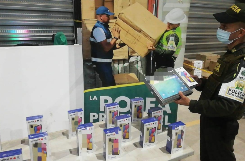 Incautados más de veinte mil productos de contrabando informó la POLFA