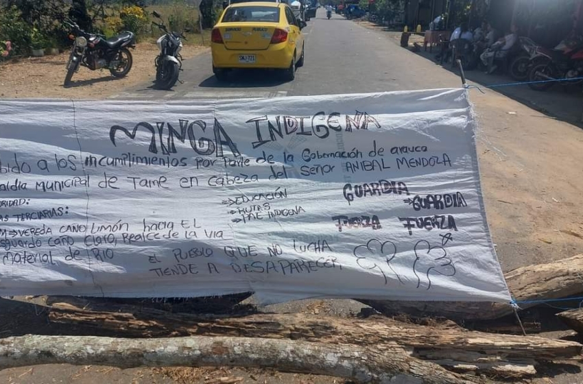  Secretaría de Educación Departamental atendió requerimiento de comunidad indígena manifestante en la vía Tame – Arauca