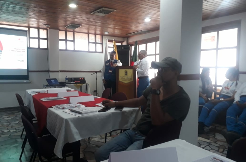  Encuentro de la Cruz Roja Colombiana en Arauca con medios de comunicación