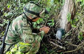  Operación militar neutraliza artefacto explosivo en ruta vital de Arauca
