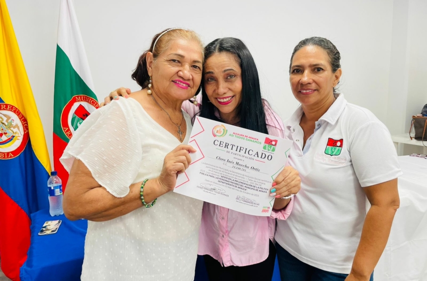  Adultos Mayores recibieron certificación de los talleres de culinaria y costura