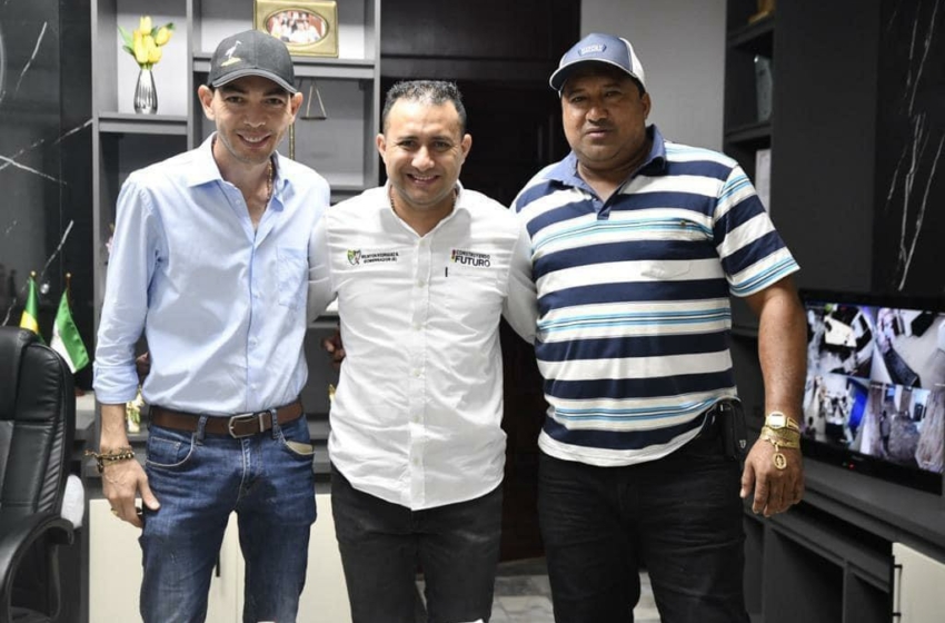  El gobernador (e) Wilinton Rodríguez Benavidez recibió a representantes de la comunidad y a los alcaldes electos de los municipios de #CravoNorte y #Arauca